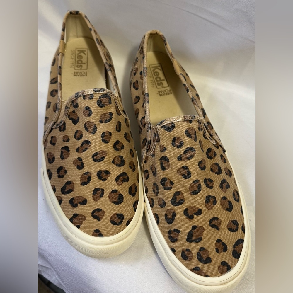 Keds Tan Leopard Slip-On sneakers